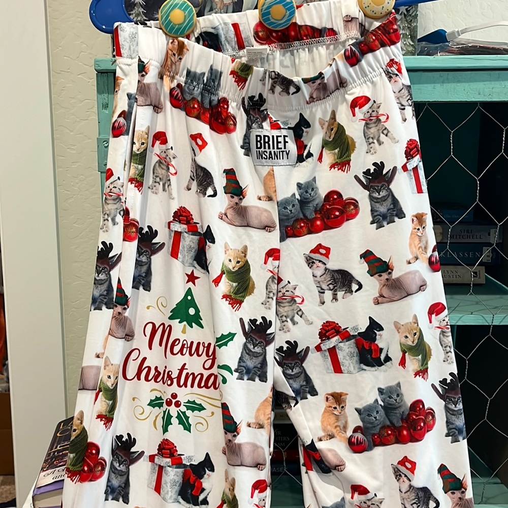 Brief Insanity Meowy Christmas Pajama bottoms in Medium. Practically Brand New!